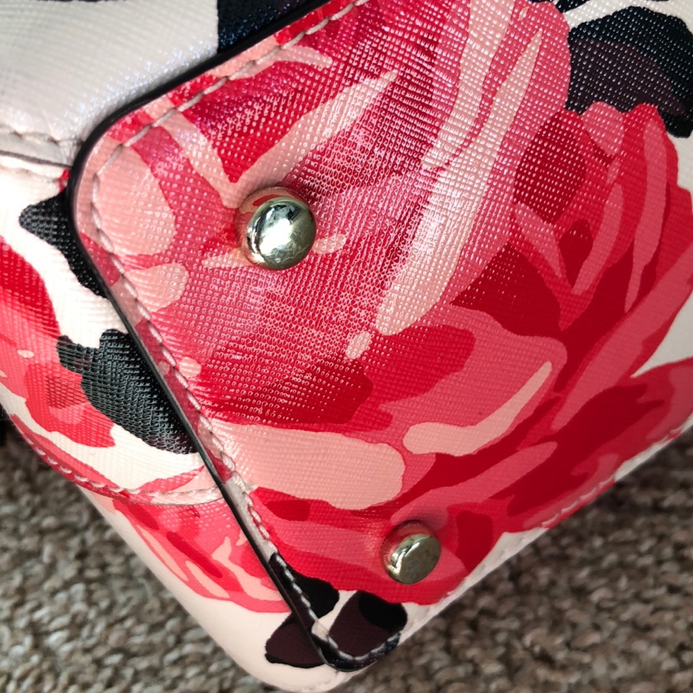 Kate Spade rambling roses Maise satchel - Picture 5 of 10